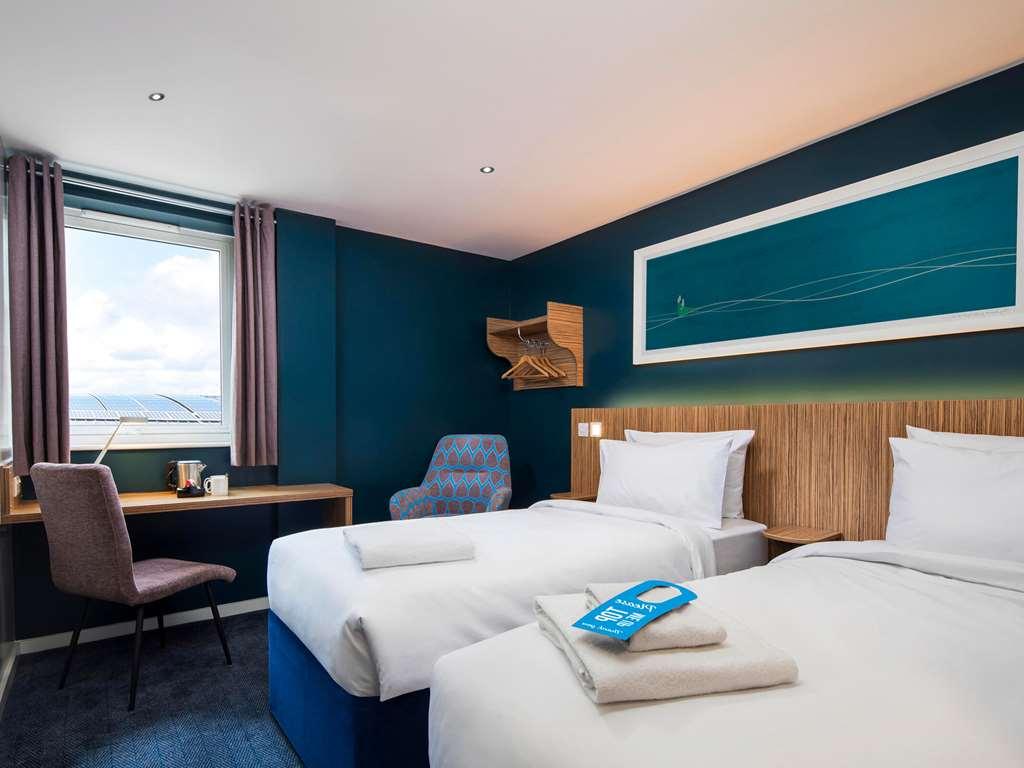 Travelodge London Vauxhall Room photo