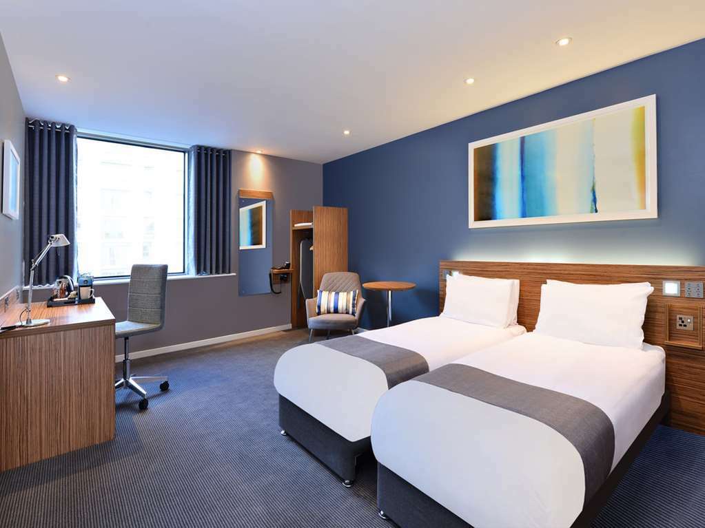 Travelodge London Vauxhall Room photo