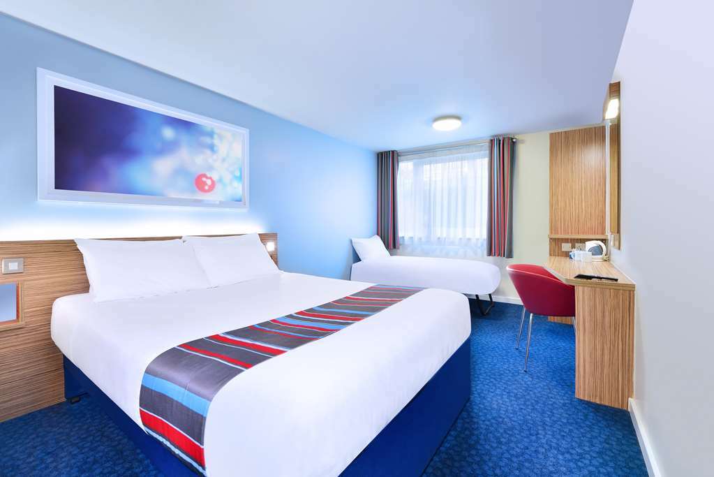 Travelodge London Vauxhall Room photo