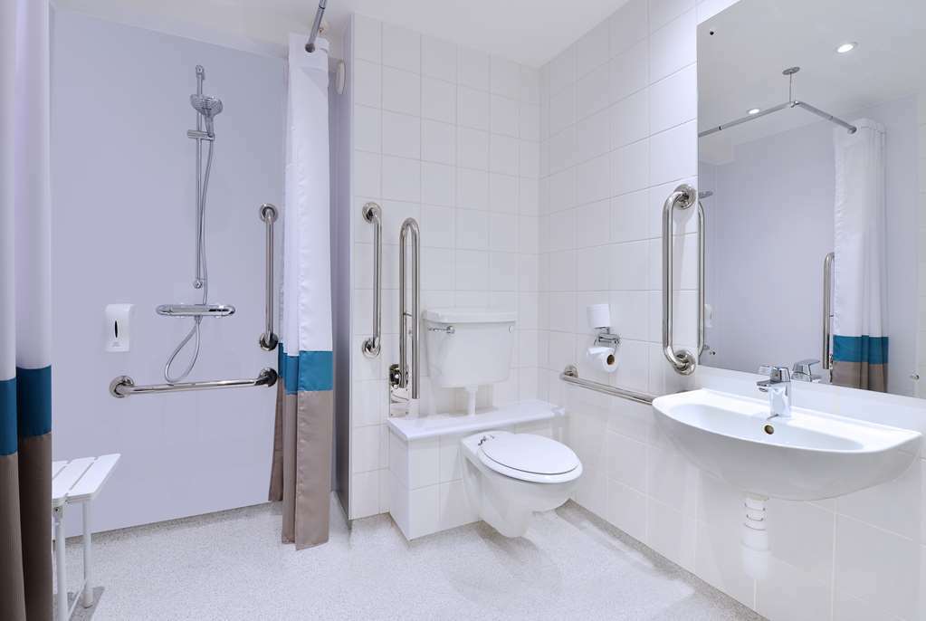 Travelodge London Vauxhall Room photo